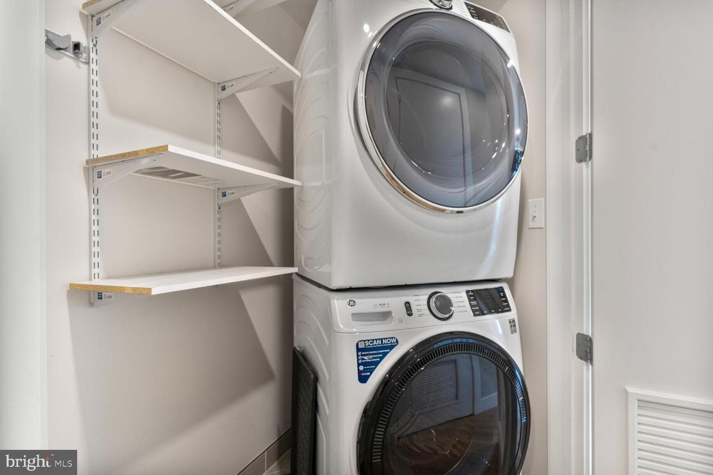 801 N Fairfax Street #409 photo 16