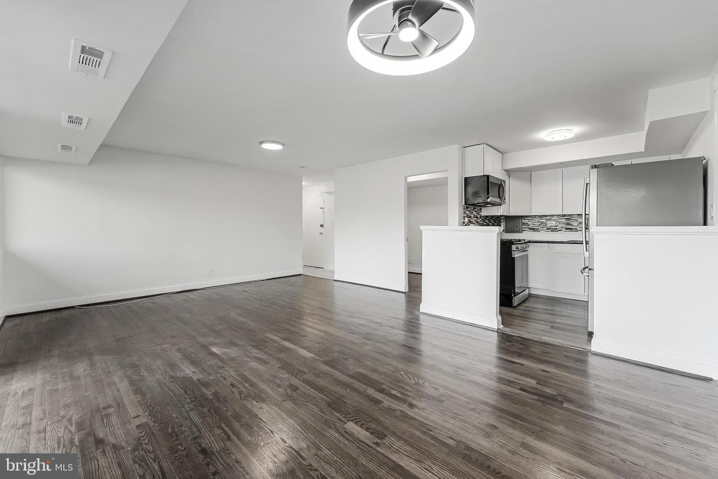 5851 Quantrell Avenue #t4 photo 4