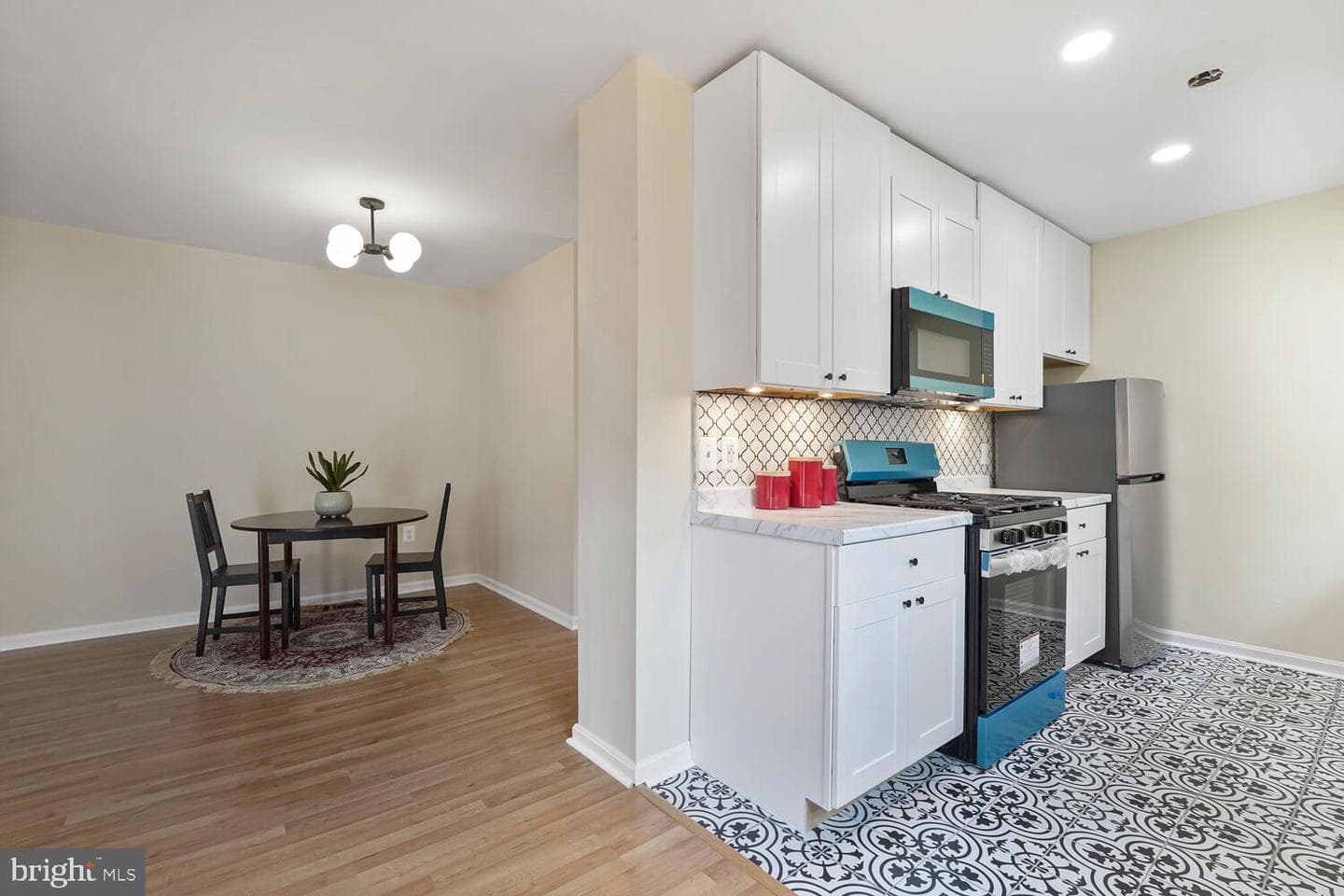 426 N Armistead Street #304 photo 11