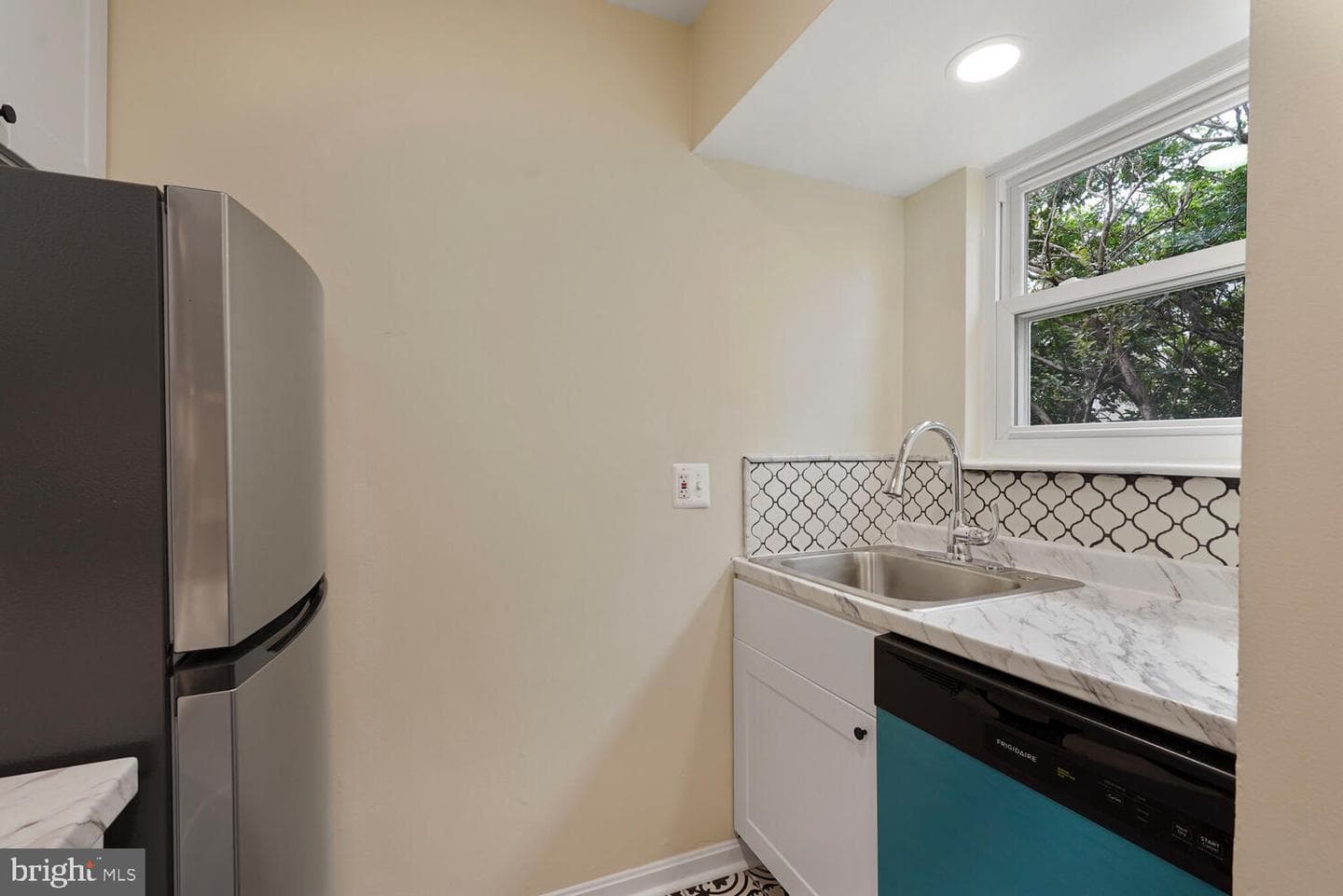 426 N Armistead Street #304 photo 14