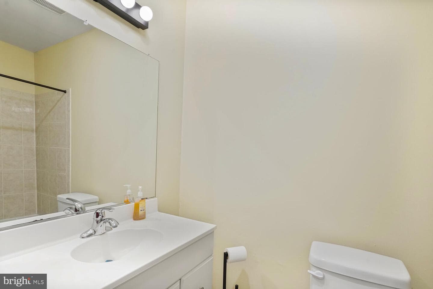 426 N Armistead Street #304 photo 16