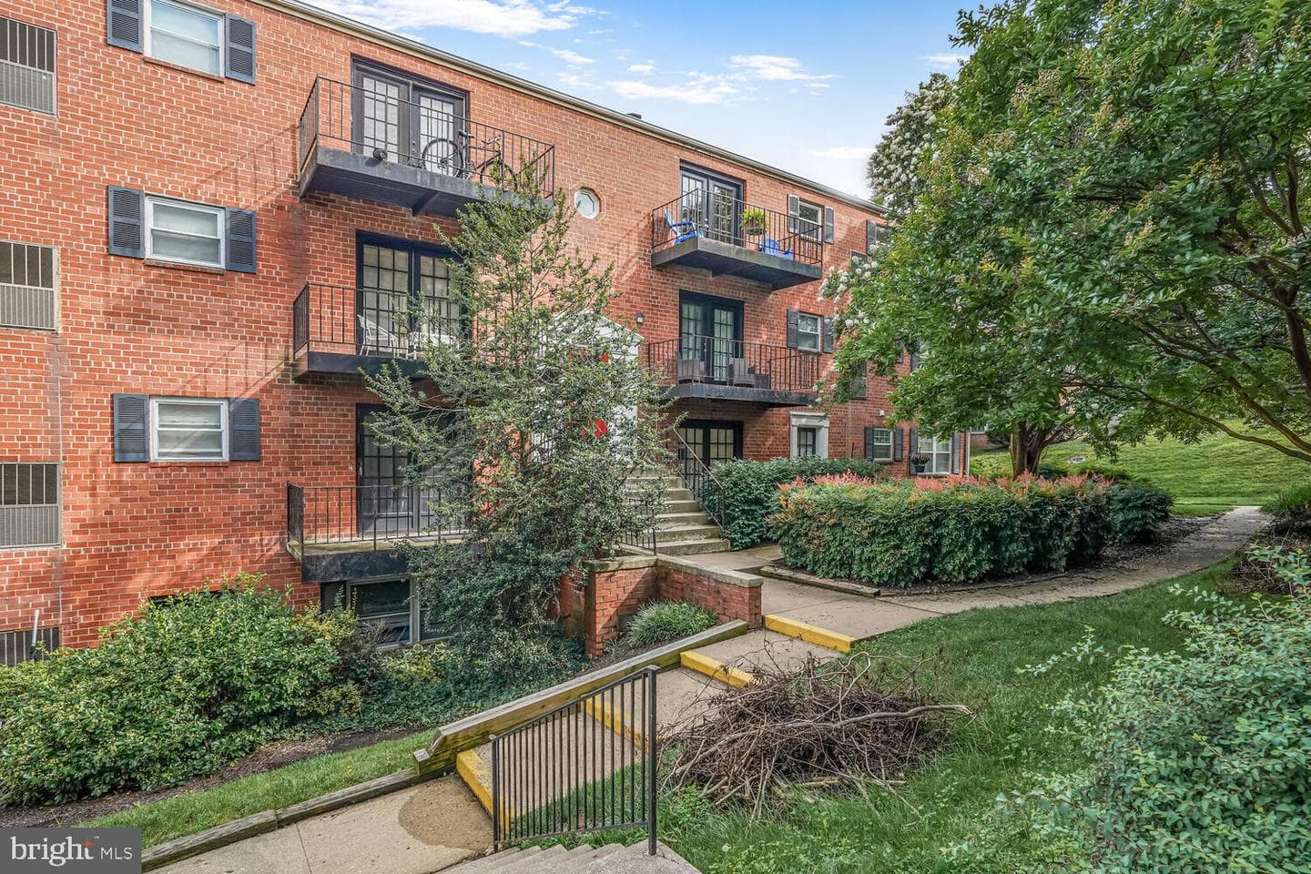 426 N Armistead Street #304 photo 2