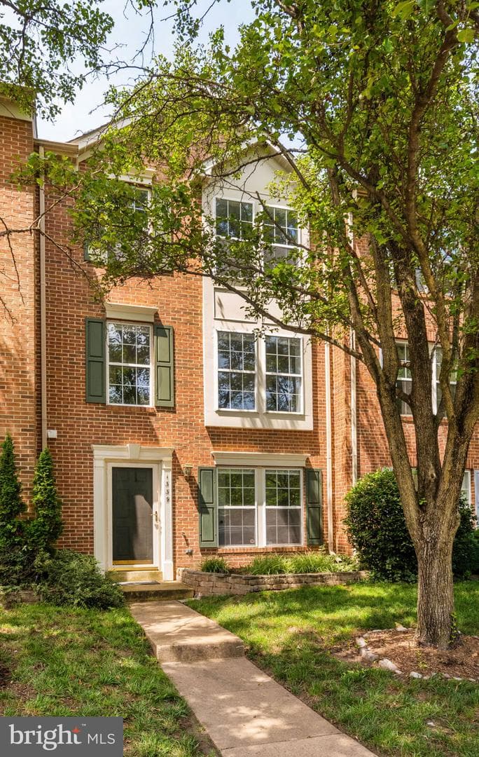 1339 Argall Place photo 4