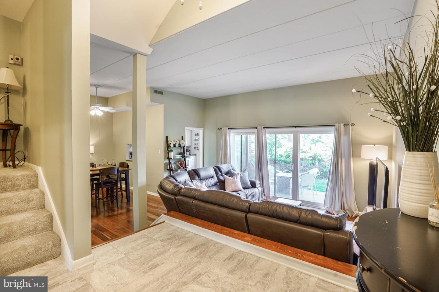 128 Roberts Lane #100 photo 6