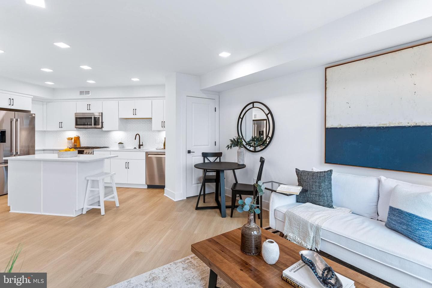 701 N Henry Street #211 photo 15
