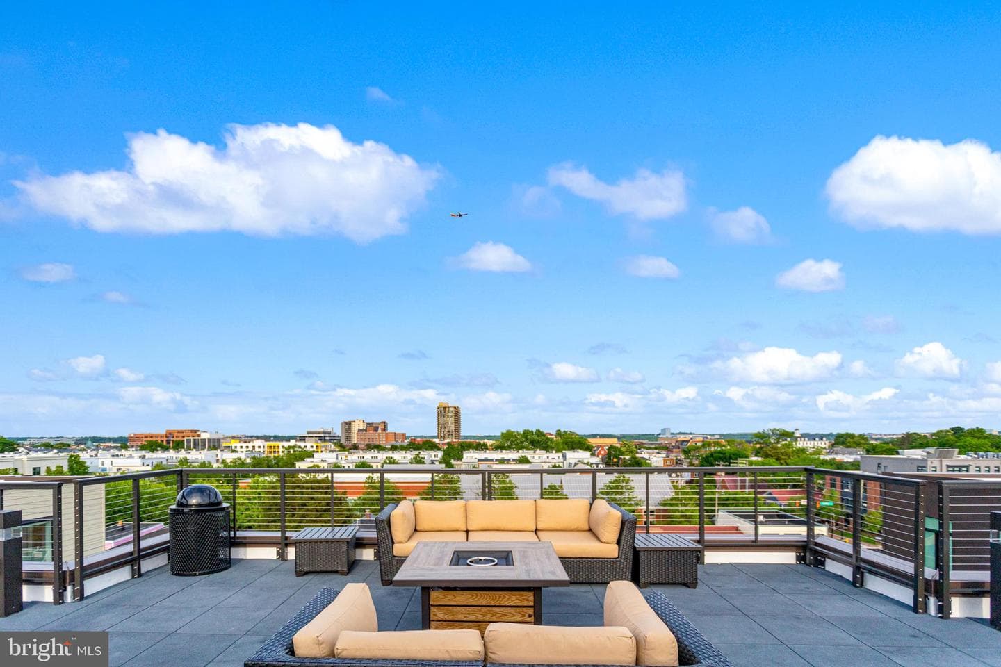701 N Henry Street #211 photo 2