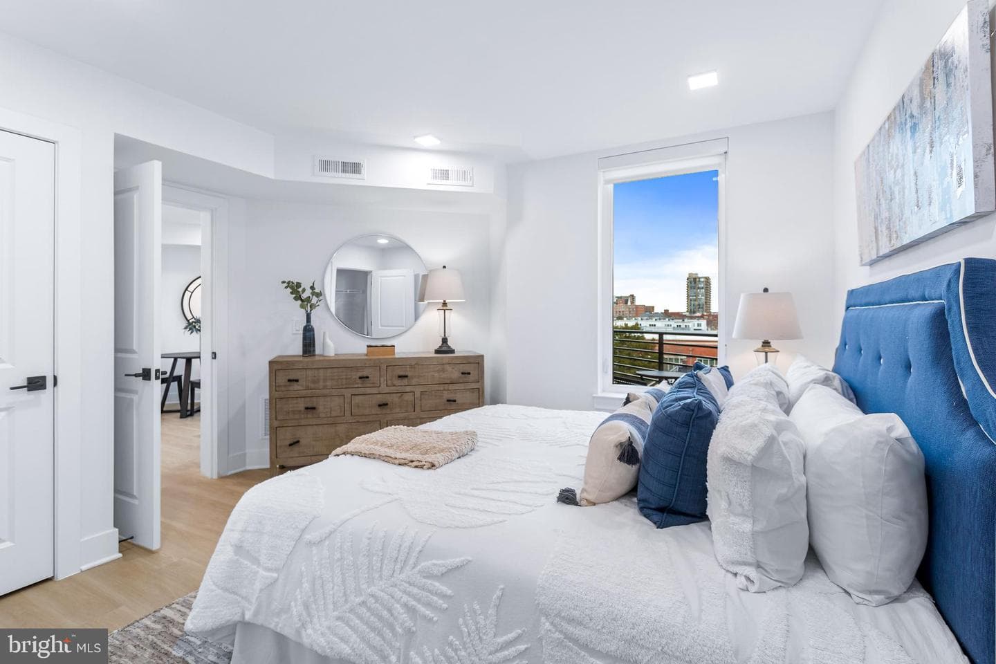 701 N Henry Street #211 photo 25