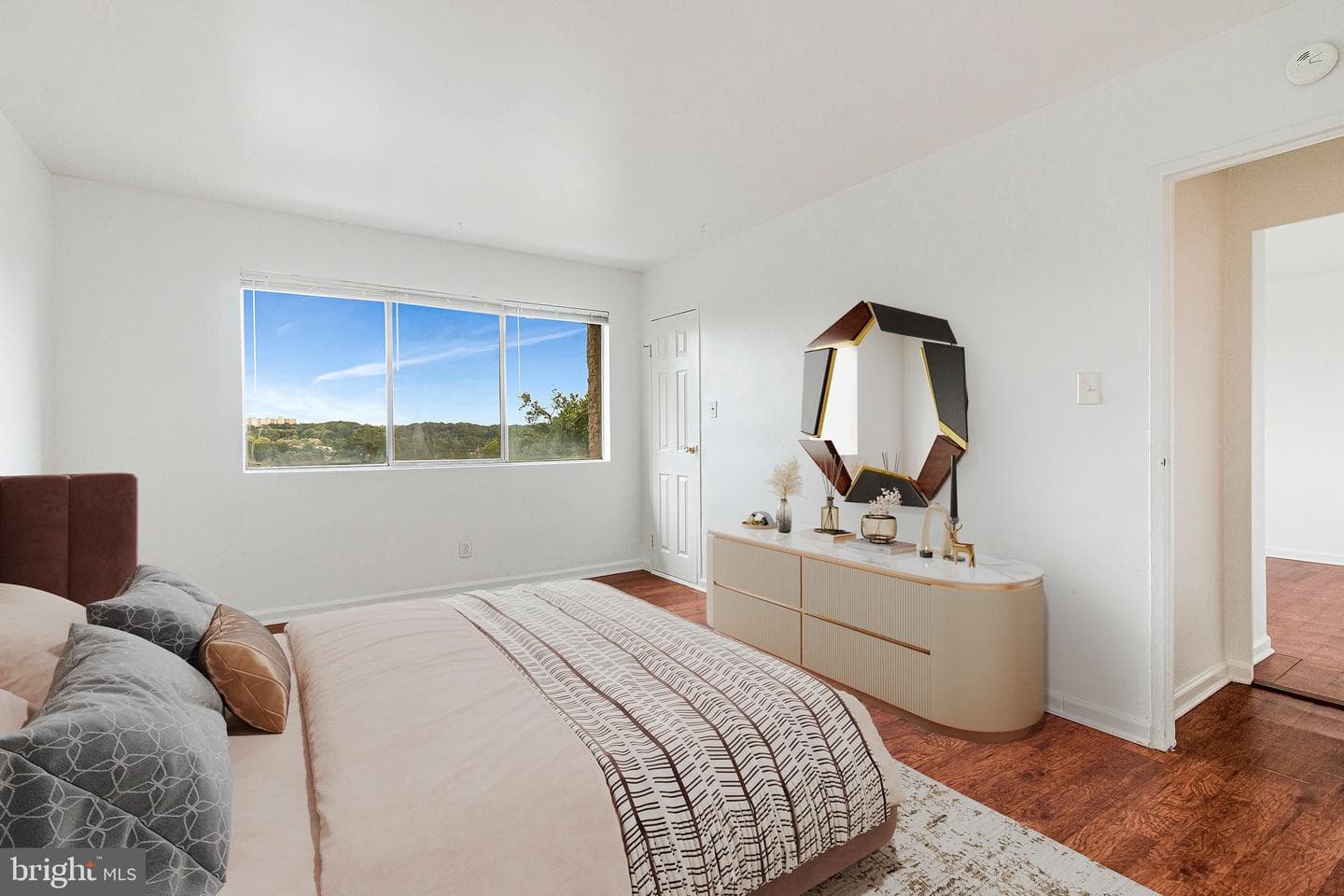 5801 Quantrell Avenue #203 photo 11