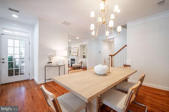 409 S Henry Street photo 13