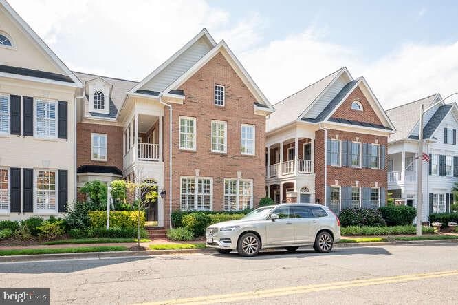 409 S Henry Street photo 2