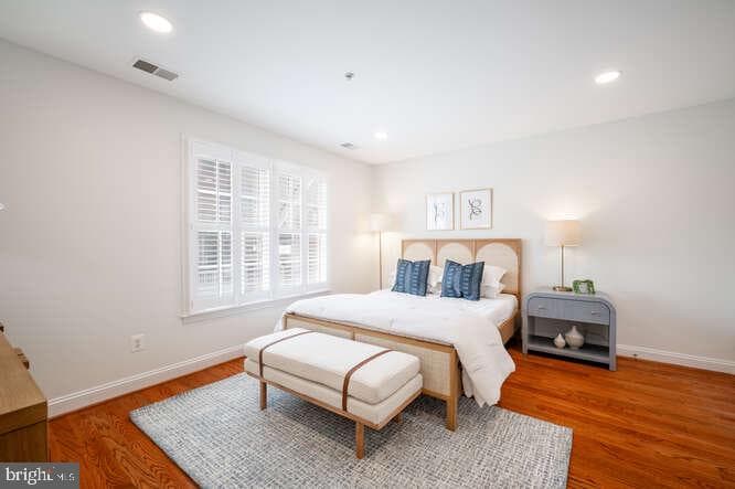 409 S Henry Street photo 26