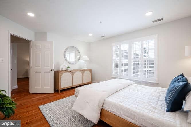 409 S Henry Street photo 28