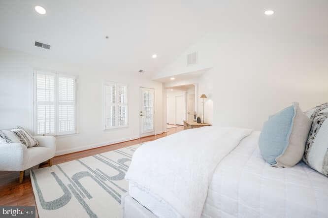 409 S Henry Street photo 36
