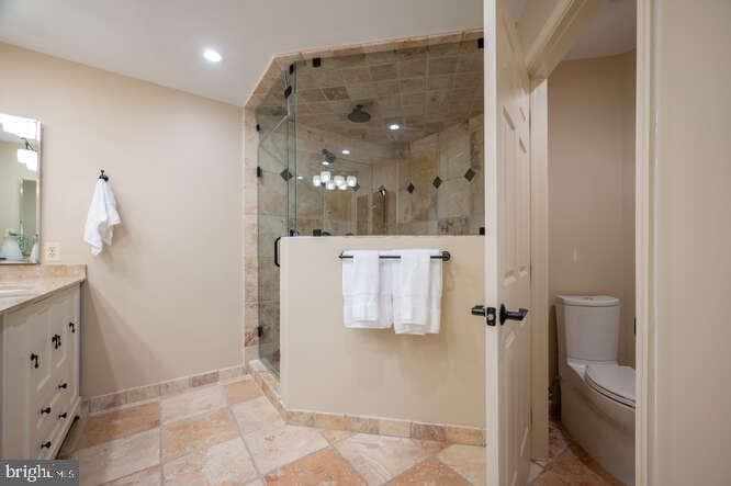 409 S Henry Street photo 38