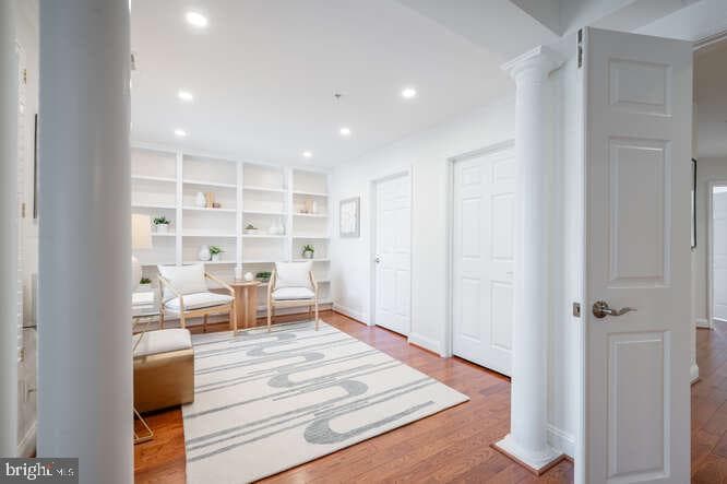 409 S Henry Street photo 40