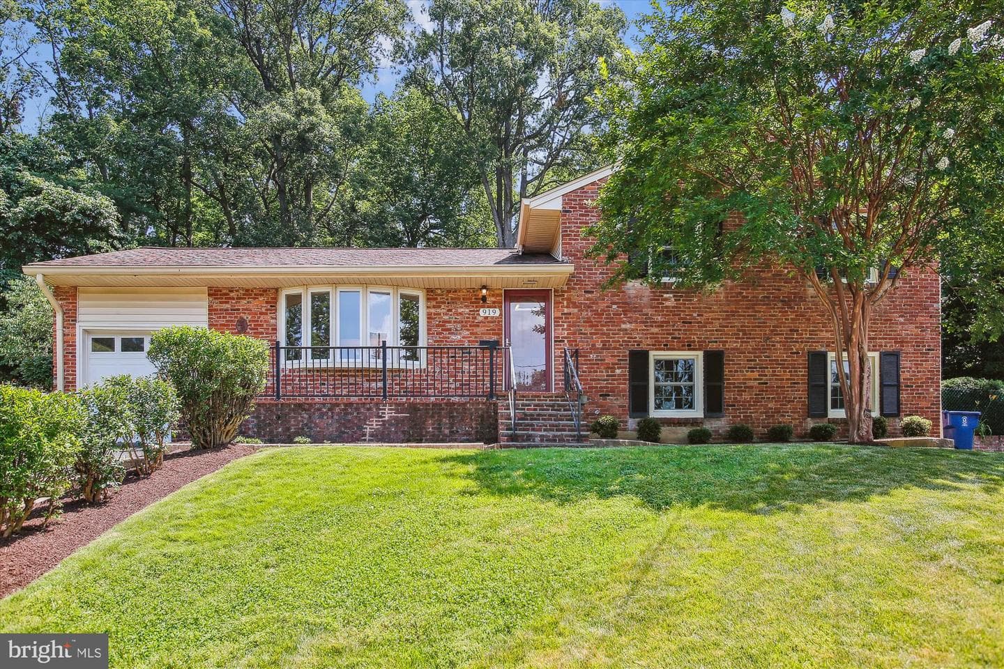 919 Juniper Place