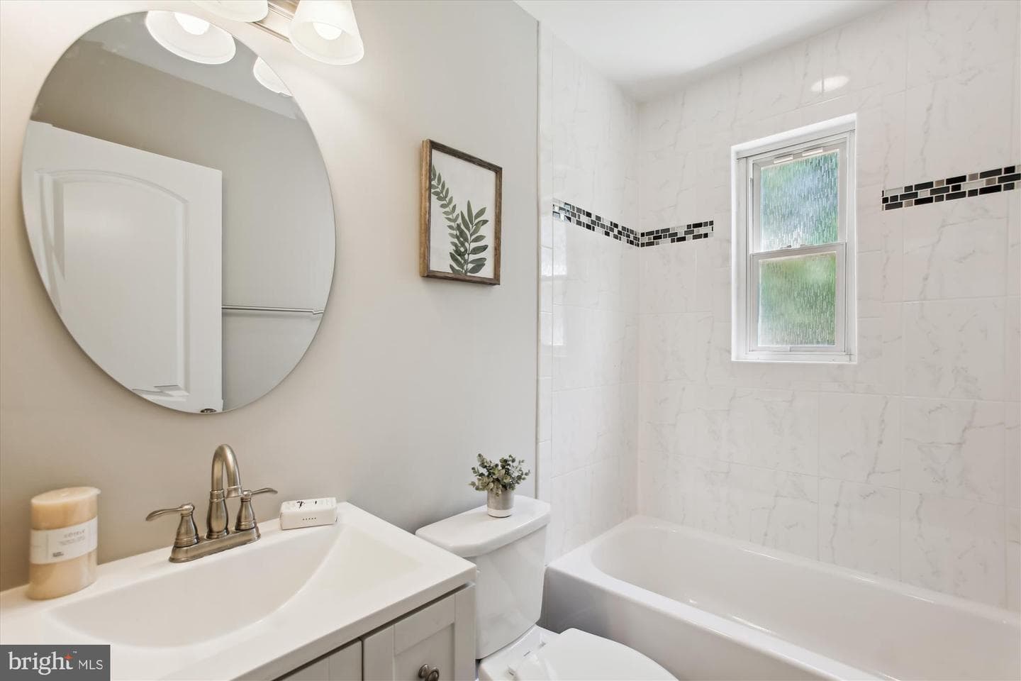 919 Juniper Place photo 24