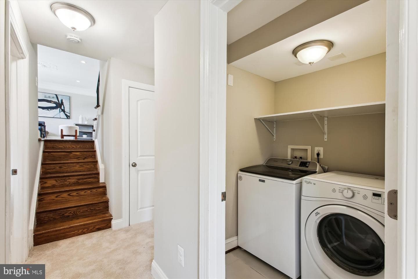 919 Juniper Place photo 32