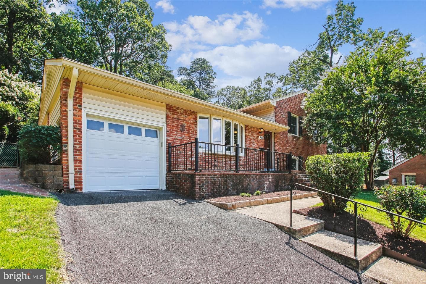 919 Juniper Place photo 43