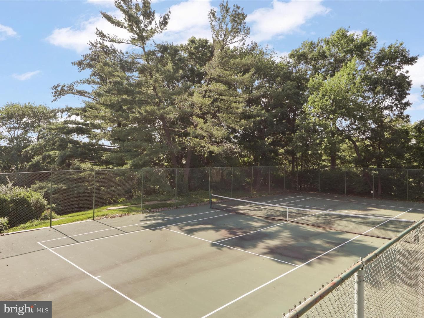 120 Roberts Lane #400 photo 24