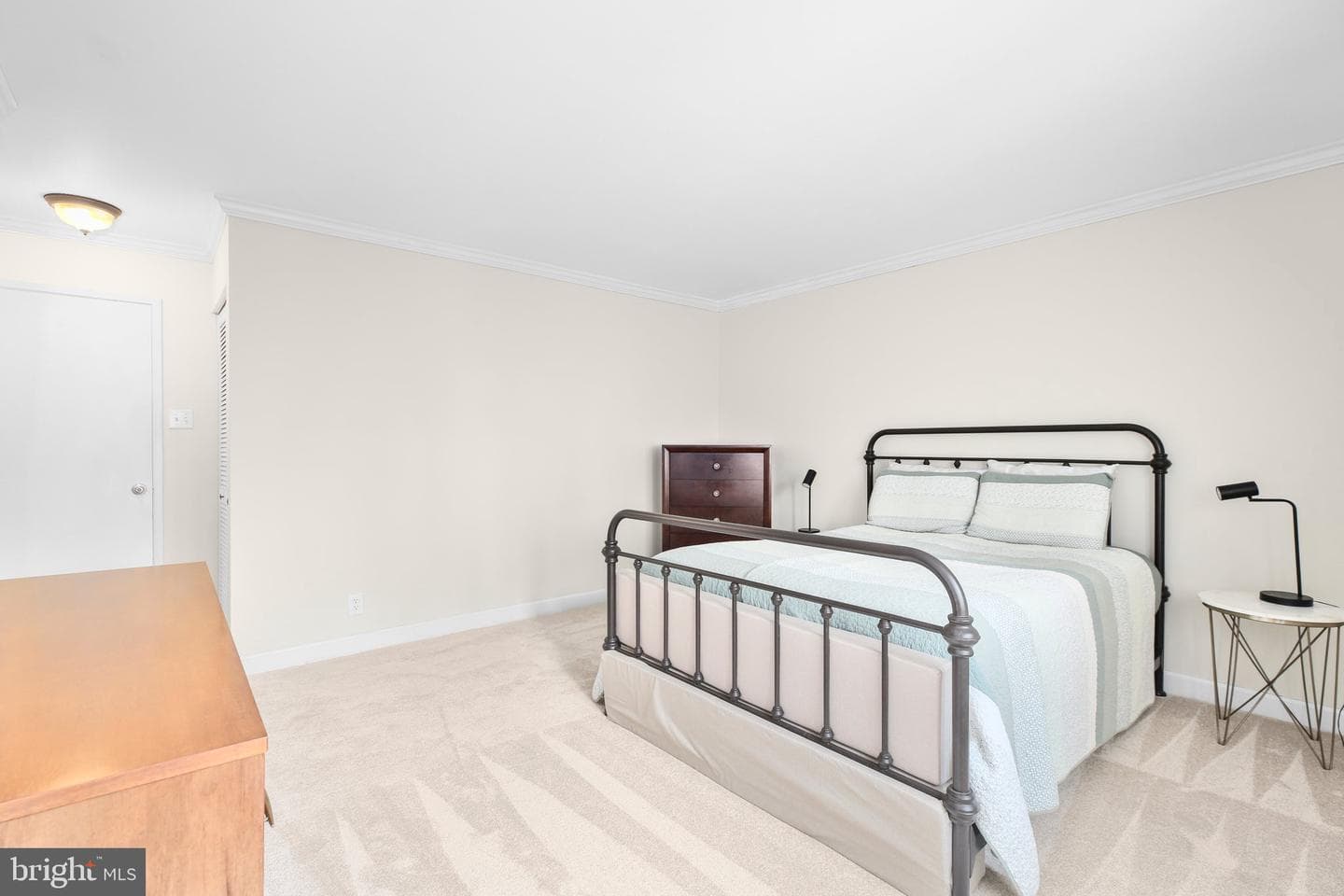 203 Yoakum Parkway #502 photo 15