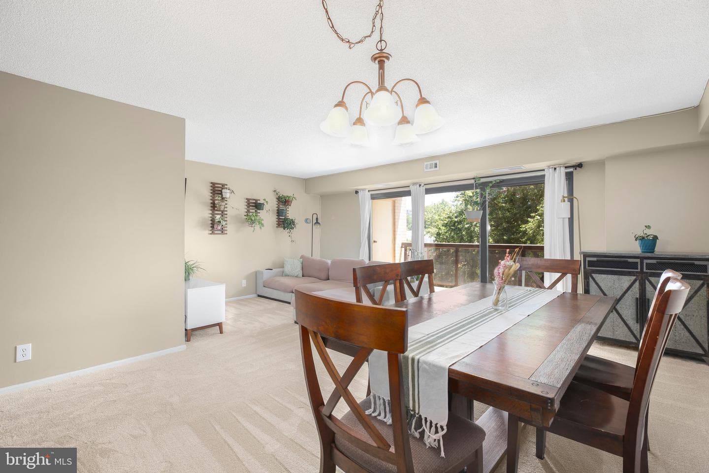 203 Yoakum Parkway #502 photo 6