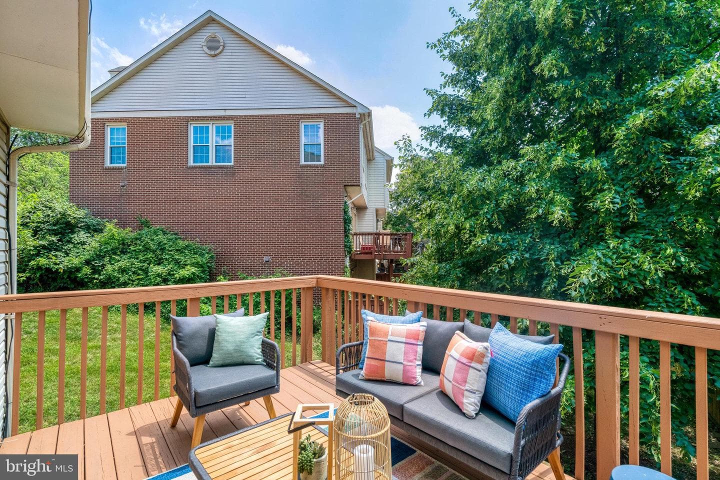 212 Ellsworth Street photo 23