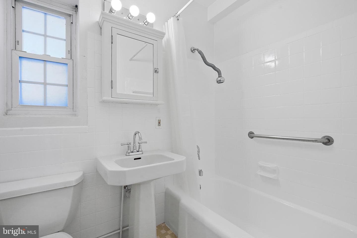1619 Ripon Place photo 15