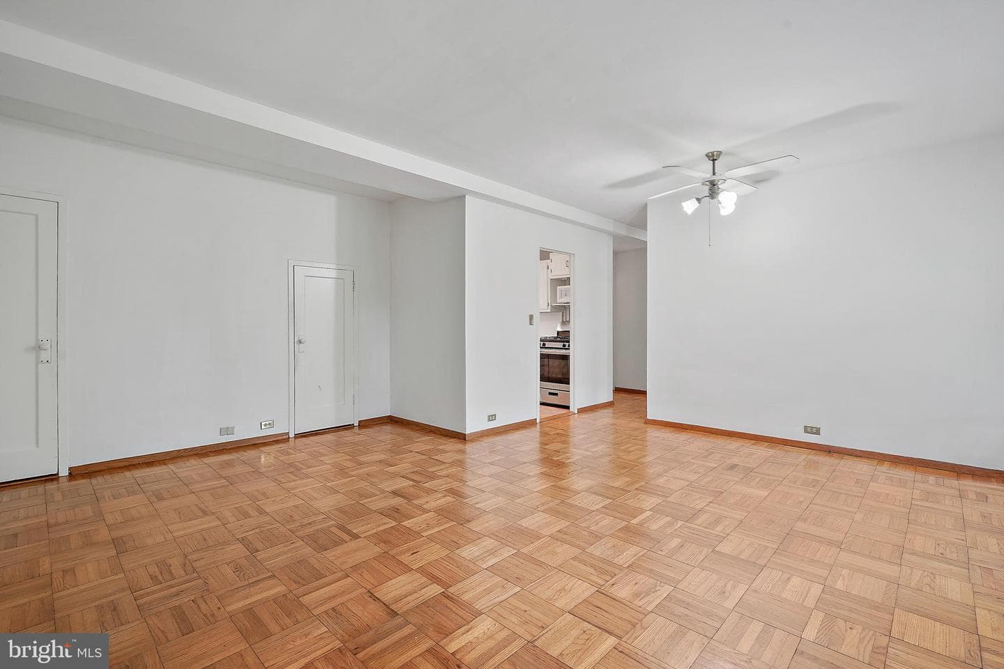 1619 Ripon Place photo 7