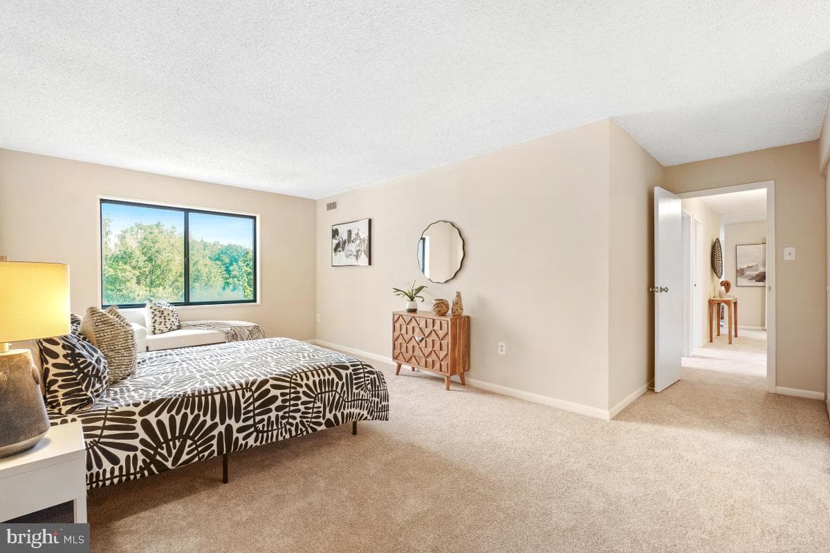 200 N Pickett Street #509 photo 21
