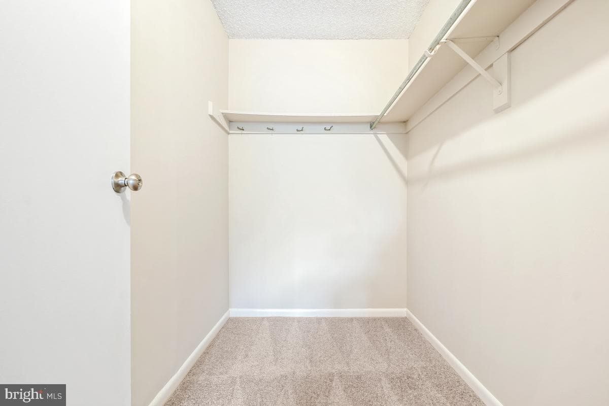 200 N Pickett Street #509 photo 23