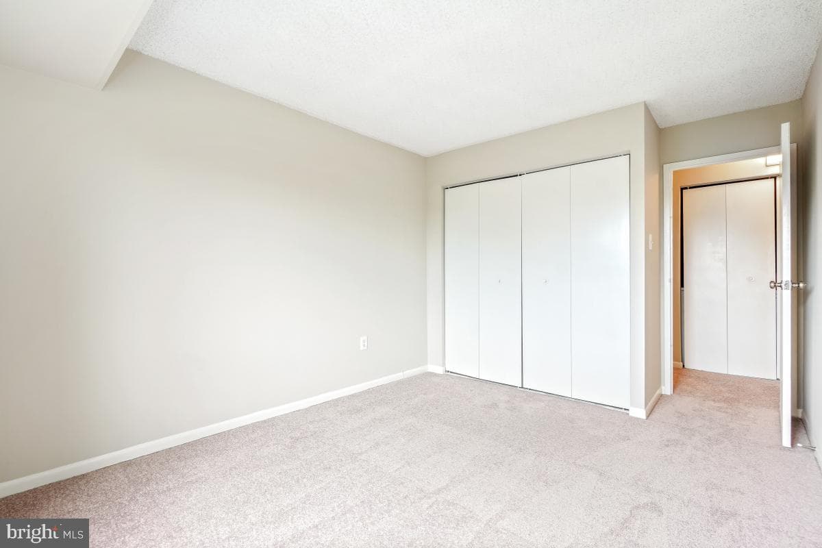 200 N Pickett Street #509 photo 28