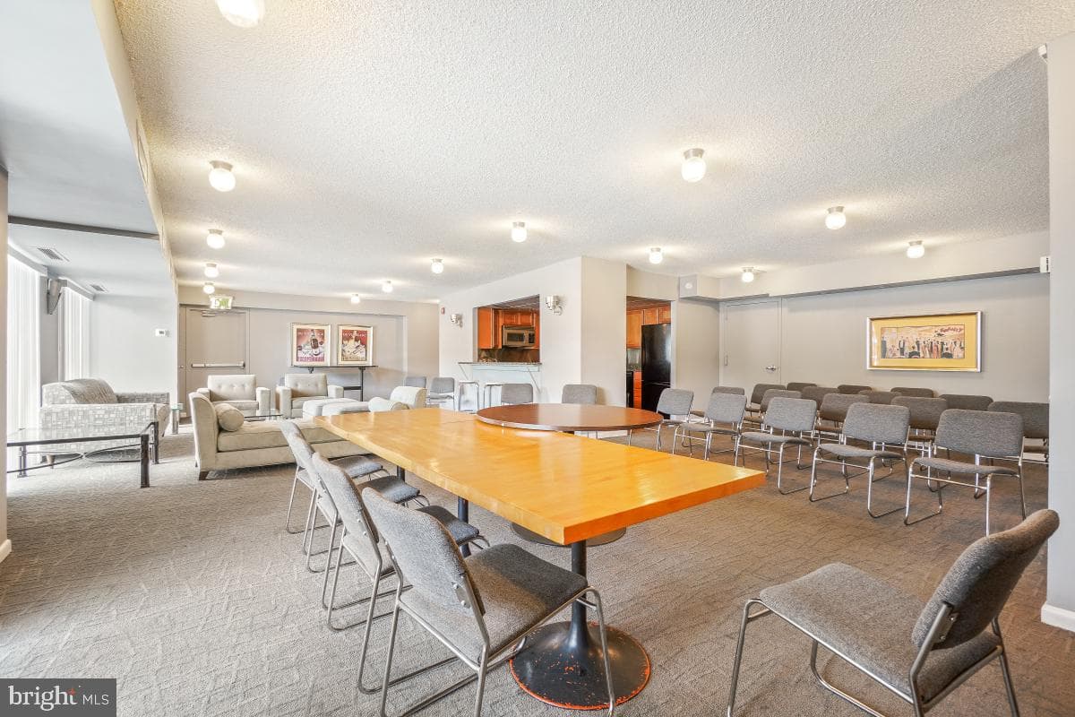 200 N Pickett Street #509 photo 39