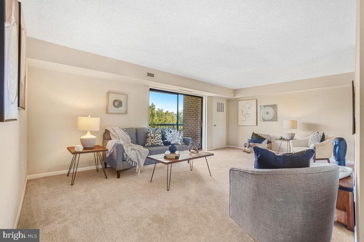 200 N Pickett Street #509 photo 5