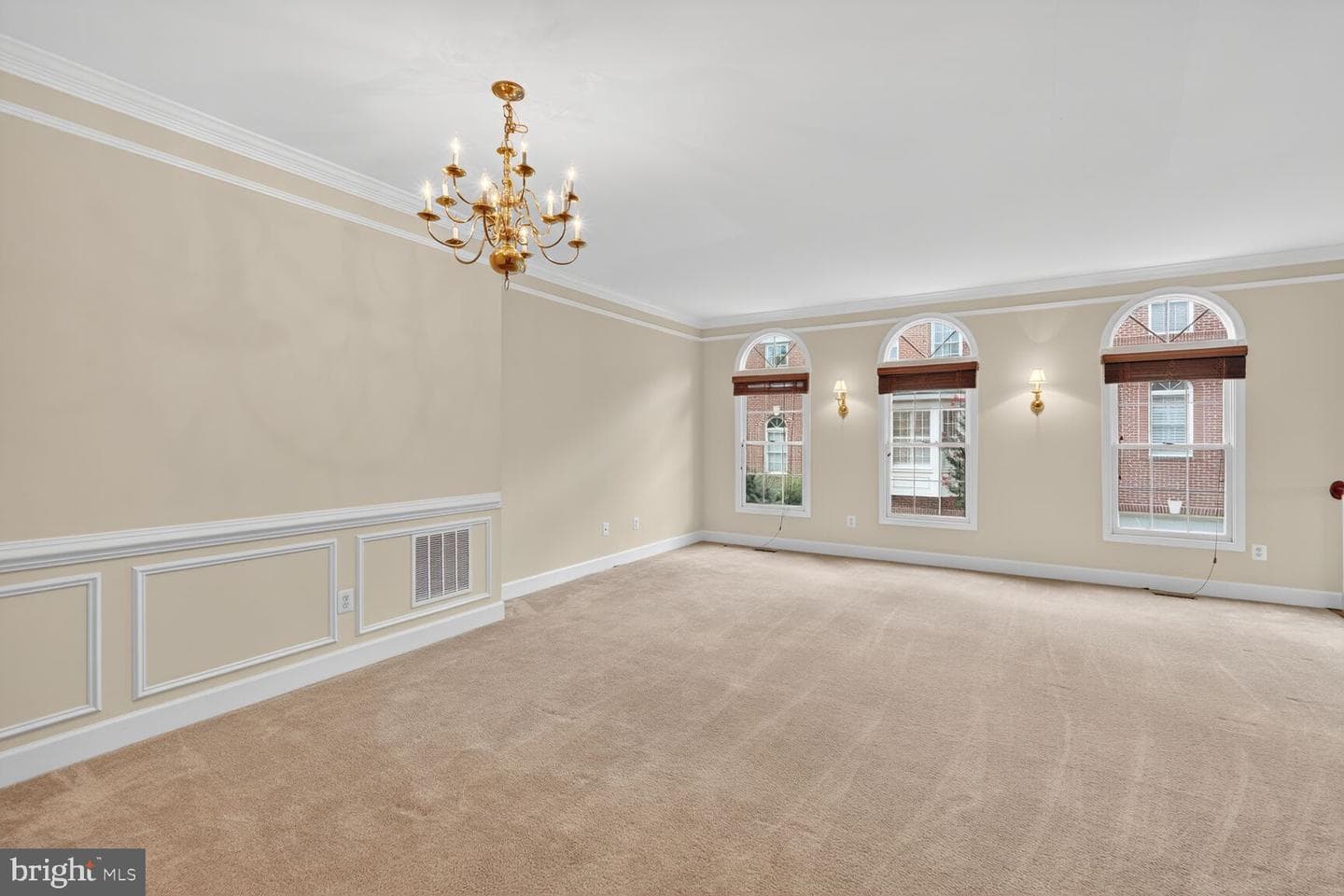 4627 Knight Place photo 3