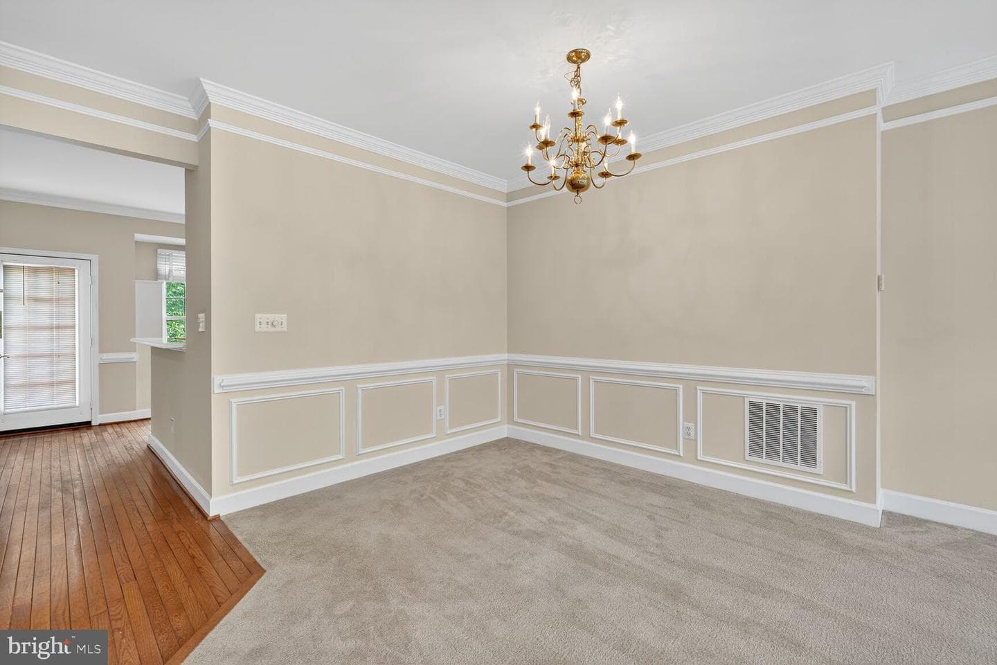 4627 Knight Place photo 6