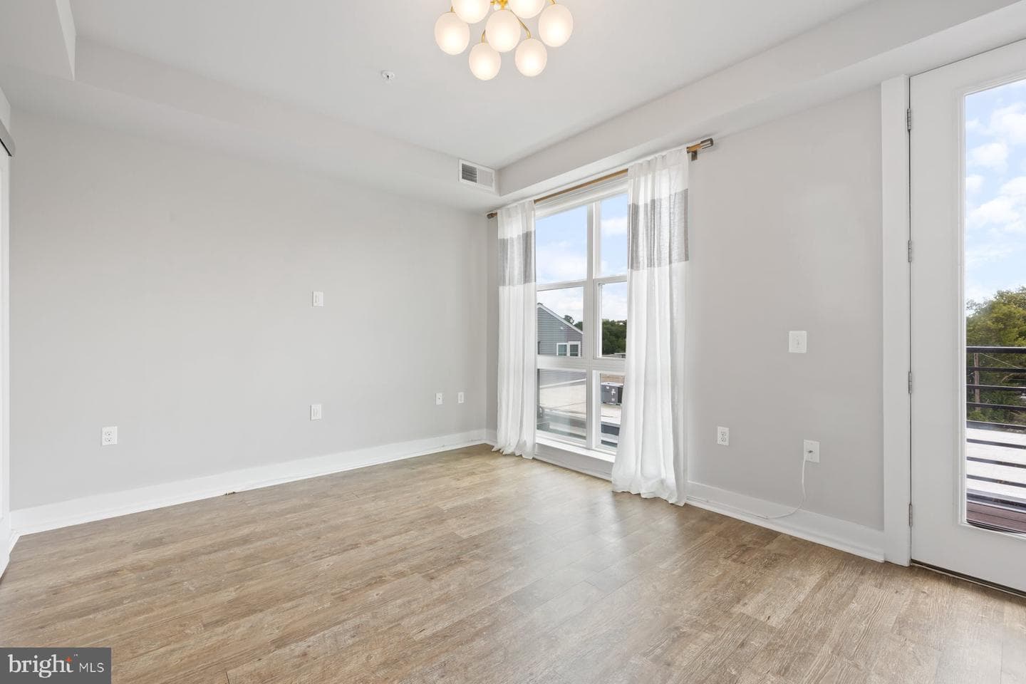 1800 Mount Vernon Avenue #314 photo 14