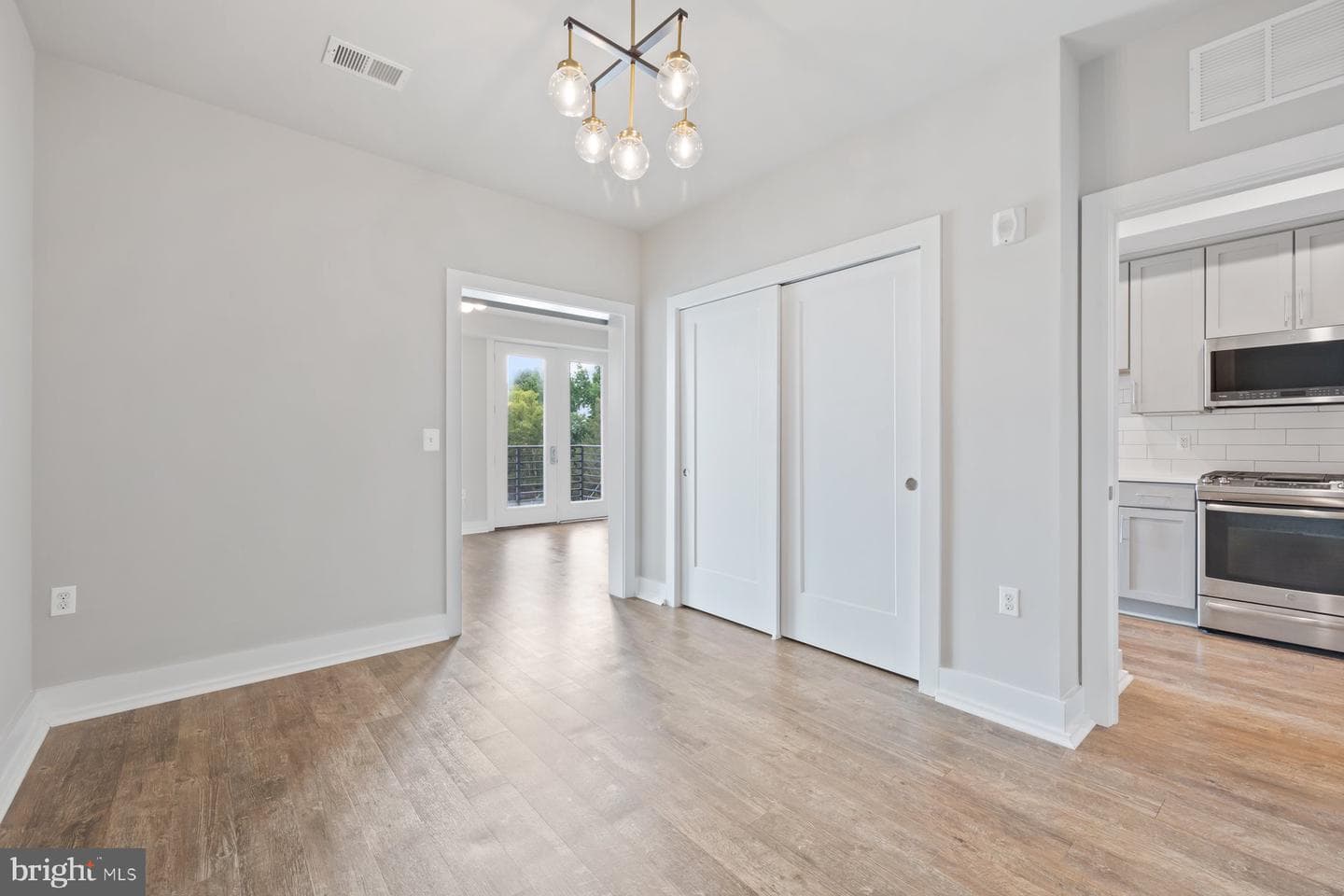 1800 Mount Vernon Avenue #314 photo 19