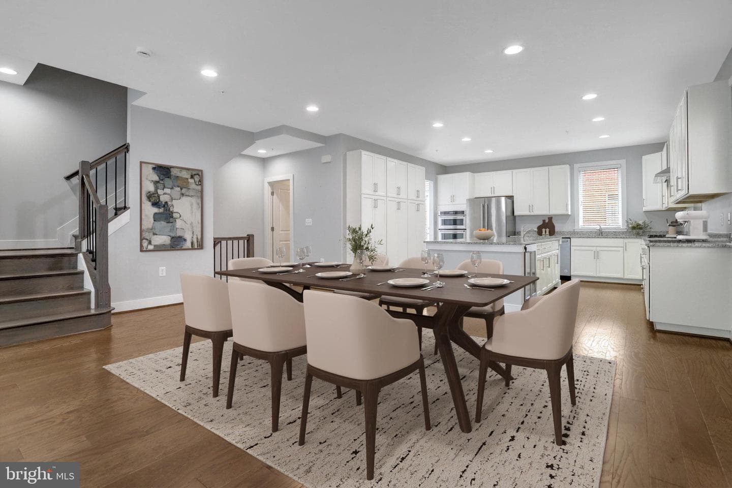 721 Watson Street photo 3