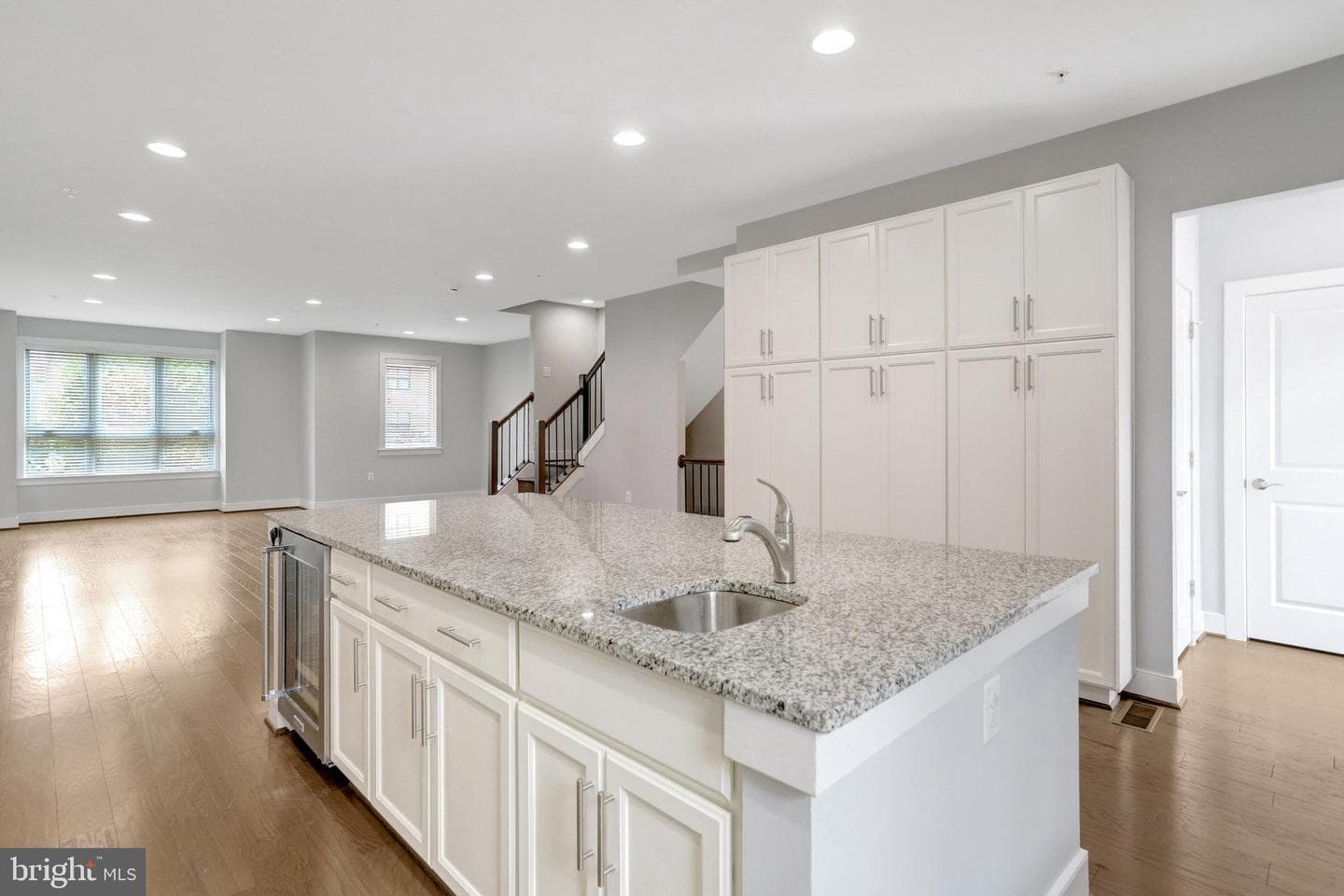 721 Watson Street photo 39