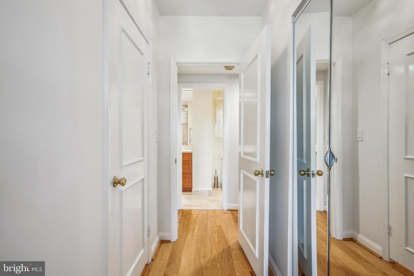 1250 S Washington Street #820 photo 24