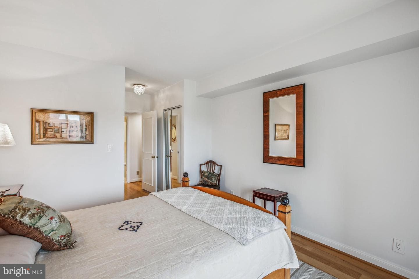 1250 S Washington Street #820 photo 26