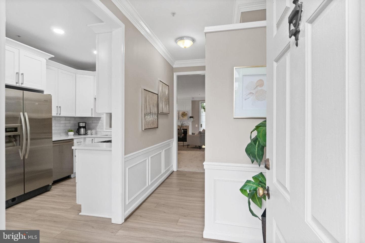 1805 Kenwood Avenue photo 3