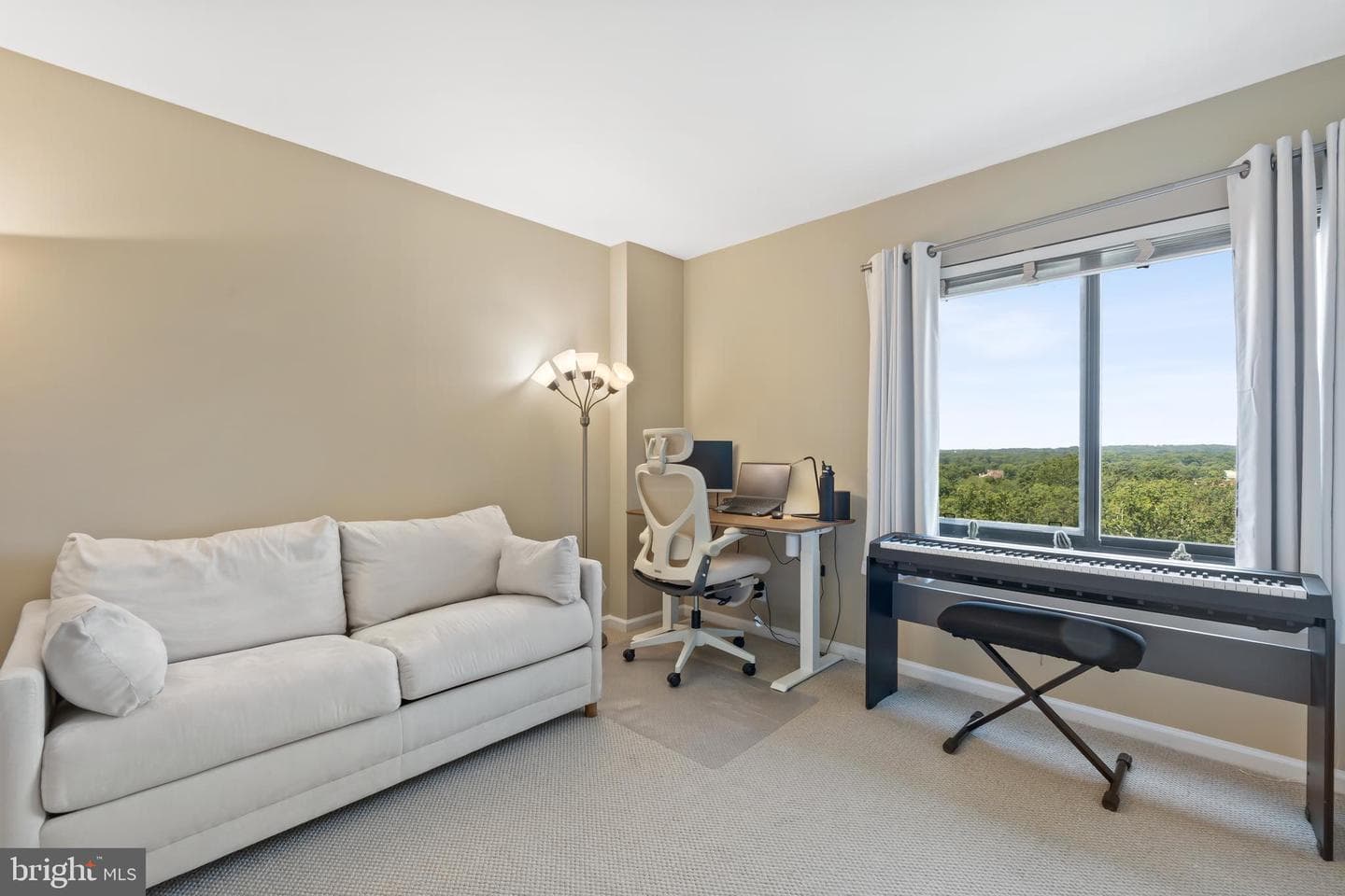 203 Yoakum Parkway #1605 photo 15