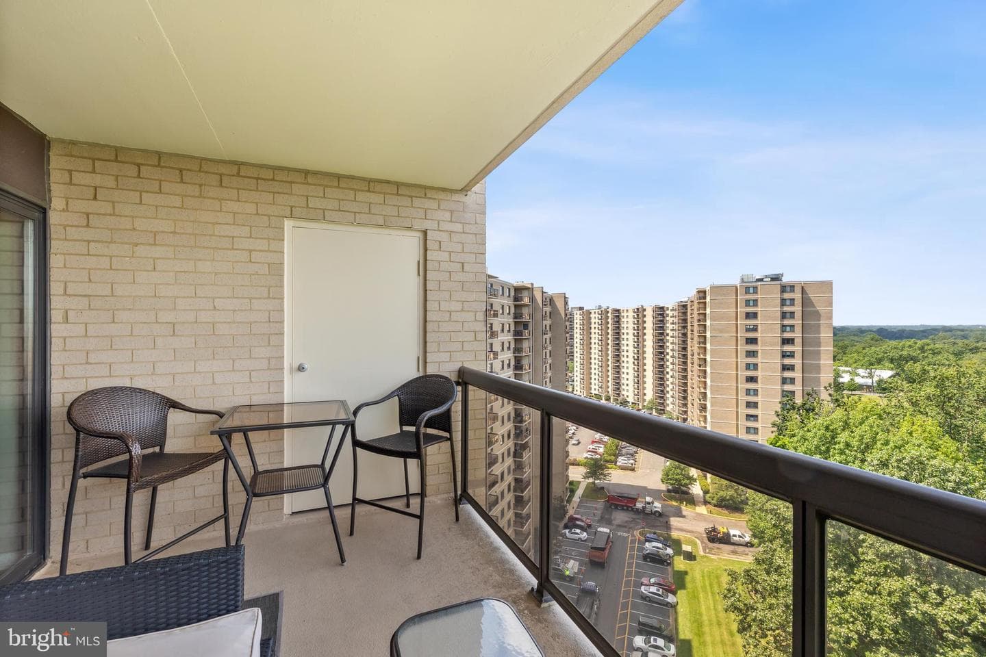 203 Yoakum Parkway #1605 photo 27
