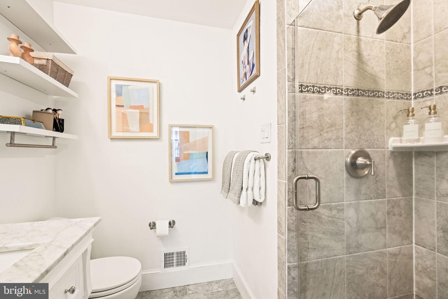 621 S Saint Asaph Street photo 36