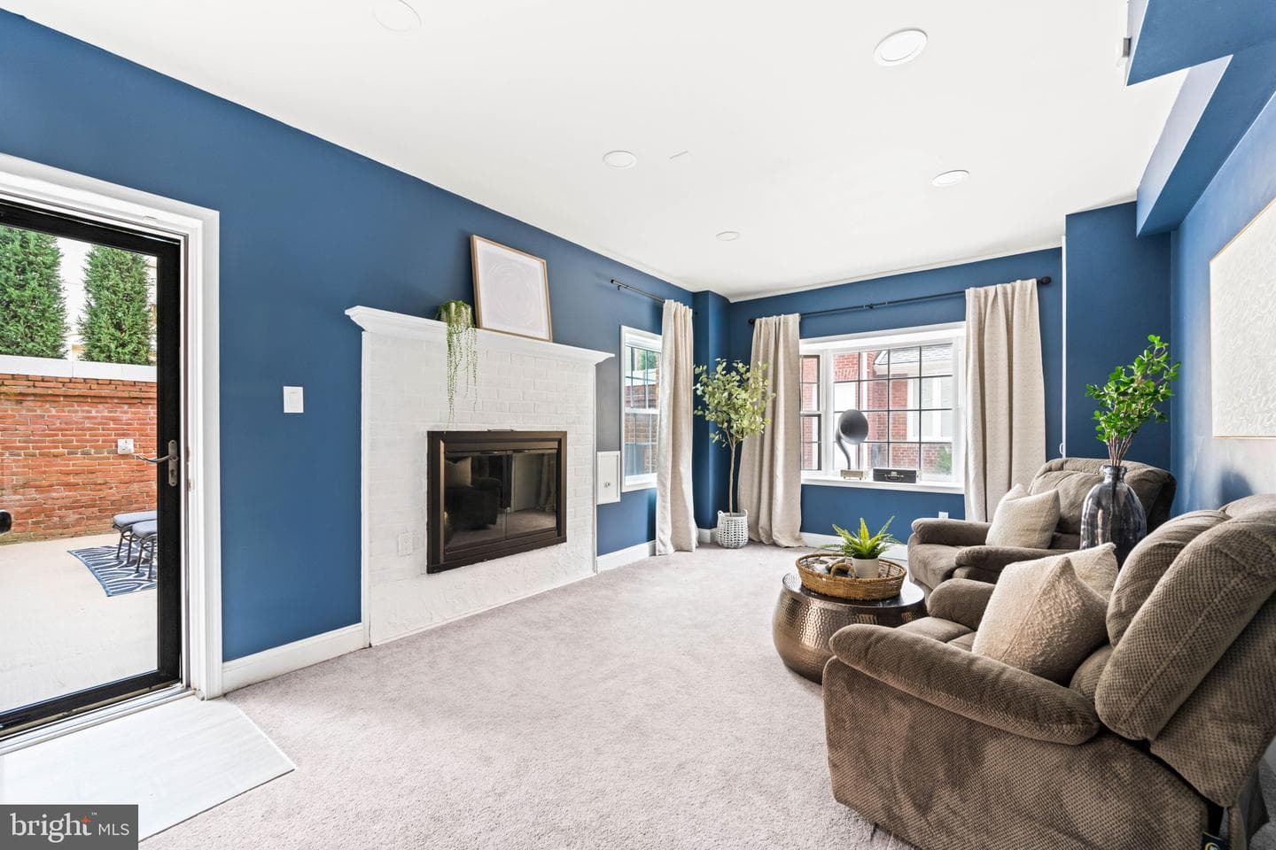 621 S Saint Asaph Street photo 56