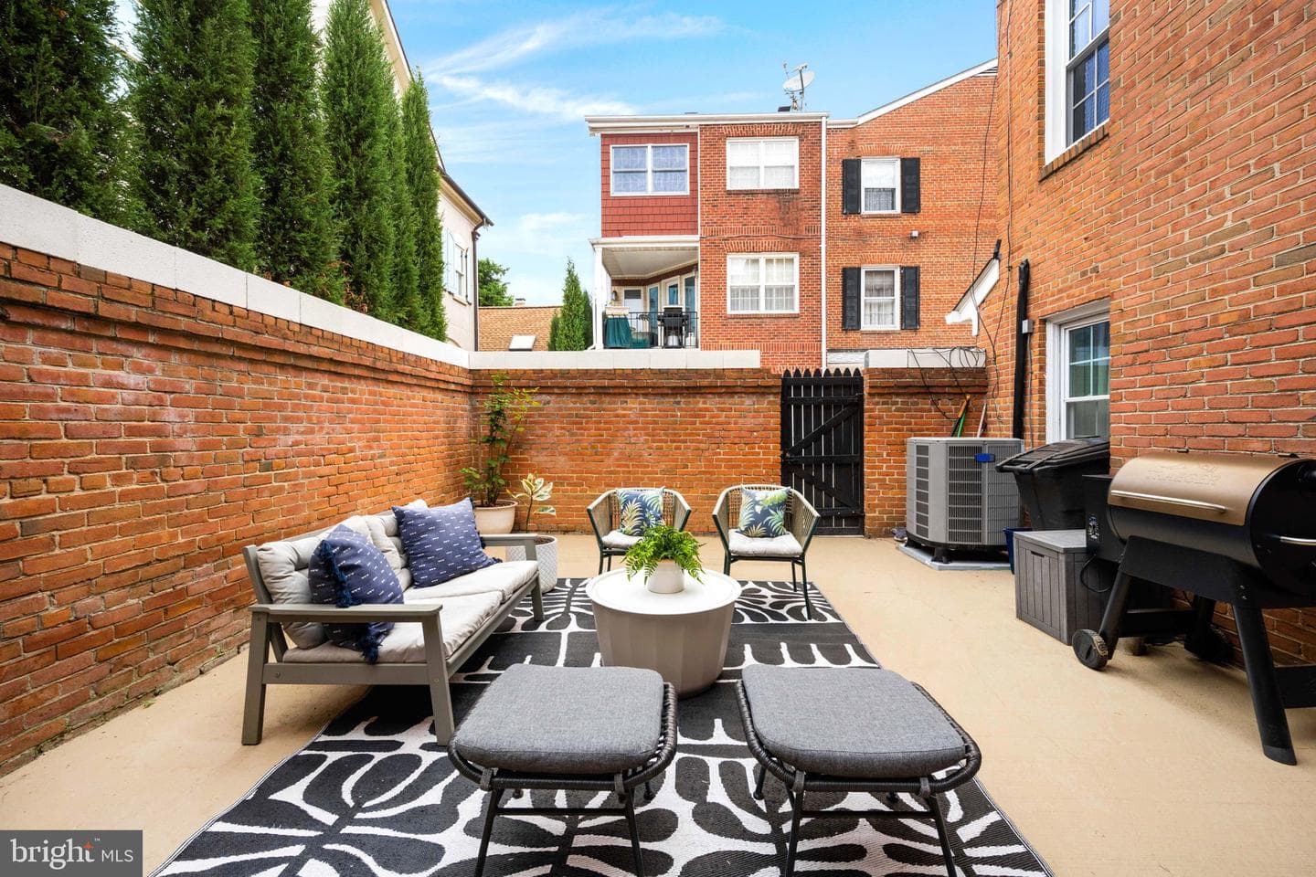 621 S Saint Asaph Street photo 58