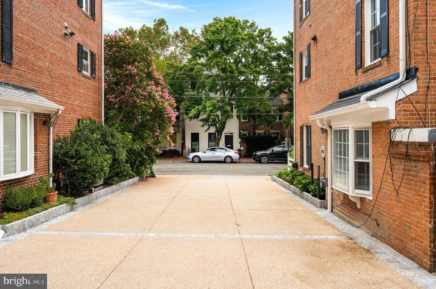 621 S Saint Asaph Street photo 62