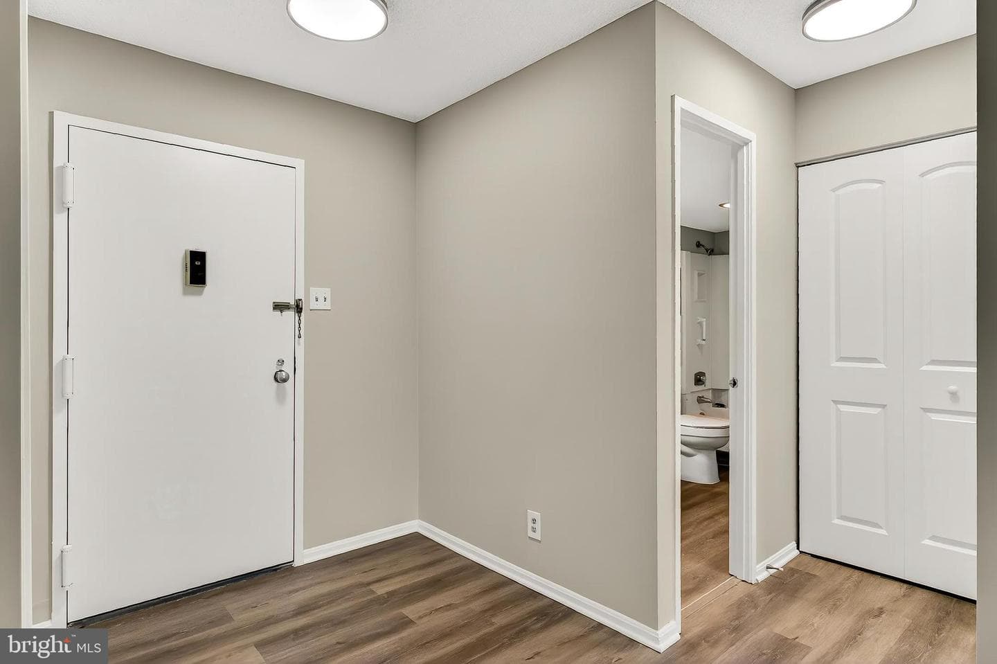 203 Yoakum Parkway #918 photo 11